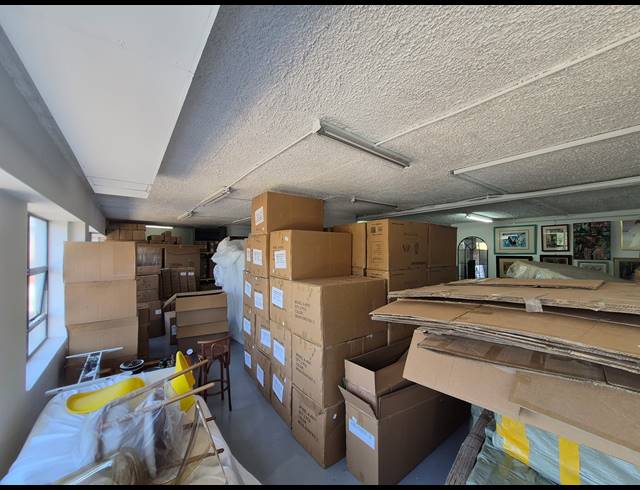 255M² OFFICE TO LET IN KRAMERVILLE